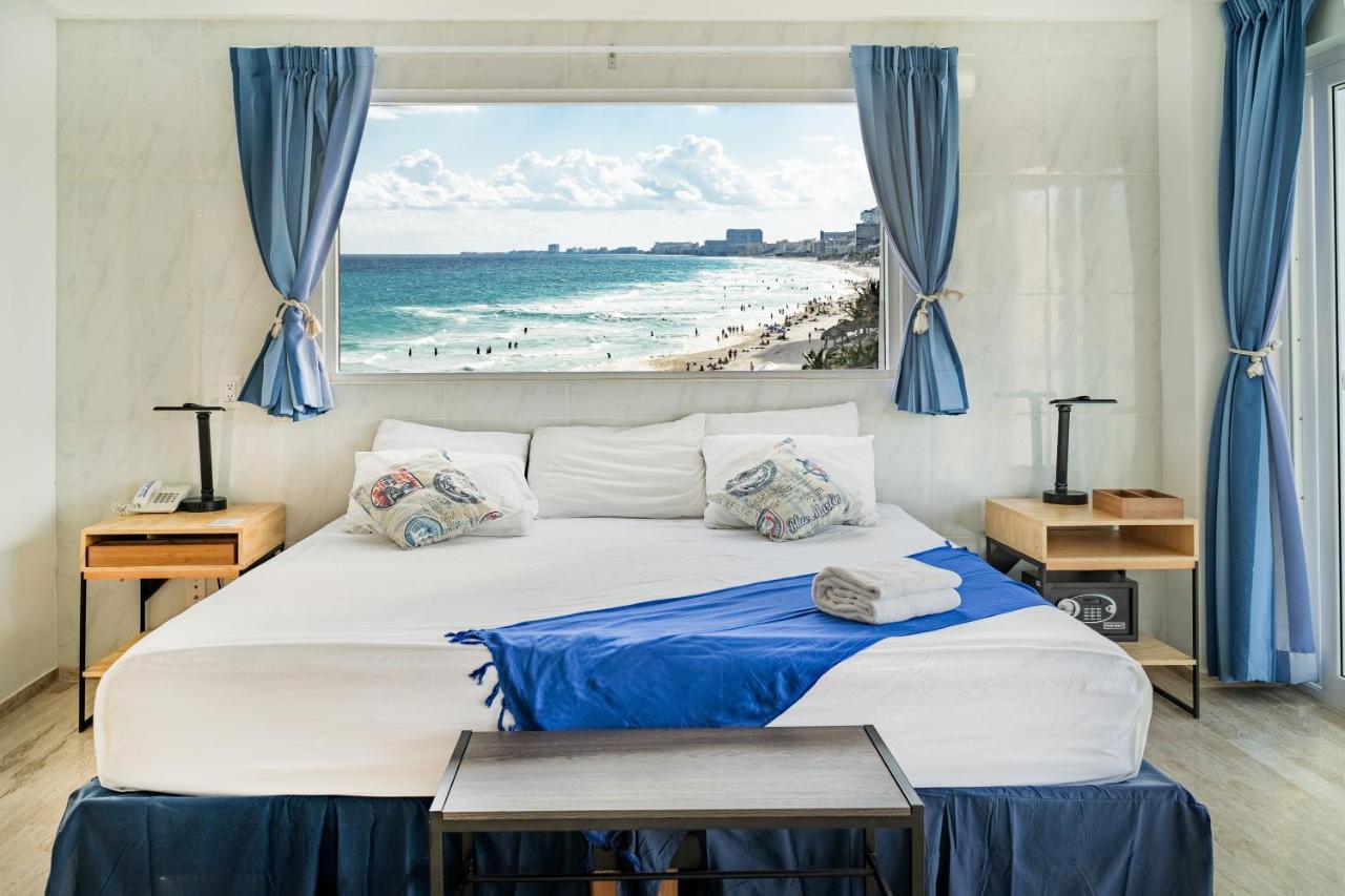 Paradise Beachfront & Nightlife Heart Cancun Exterior photo