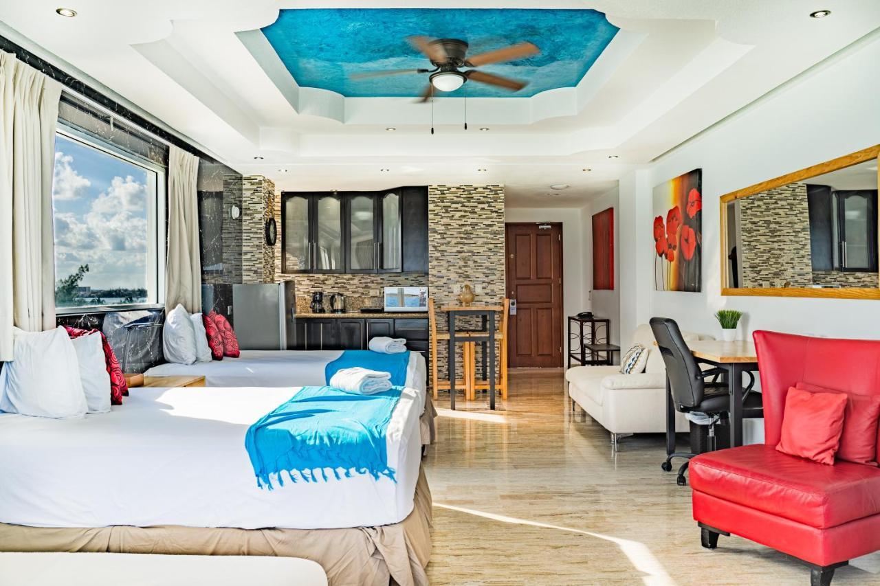 Paradise Beachfront & Nightlife Heart Cancun Exterior photo