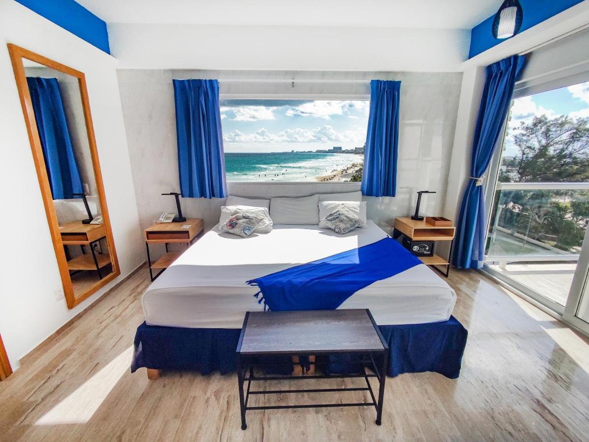 Paradise Beachfront & Nightlife Heart Cancun Exterior photo